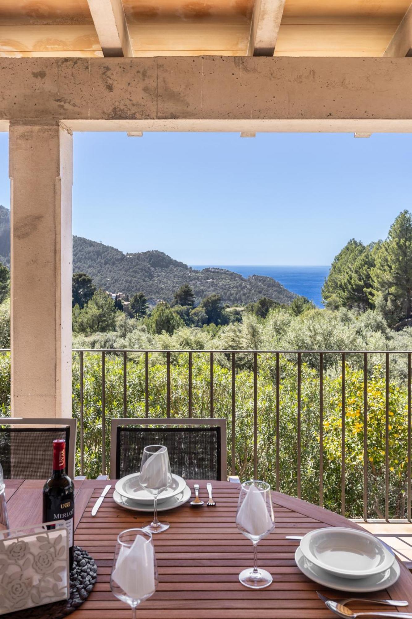Villa Son Llarg, Estallencs Estellencs (Estellenchs)